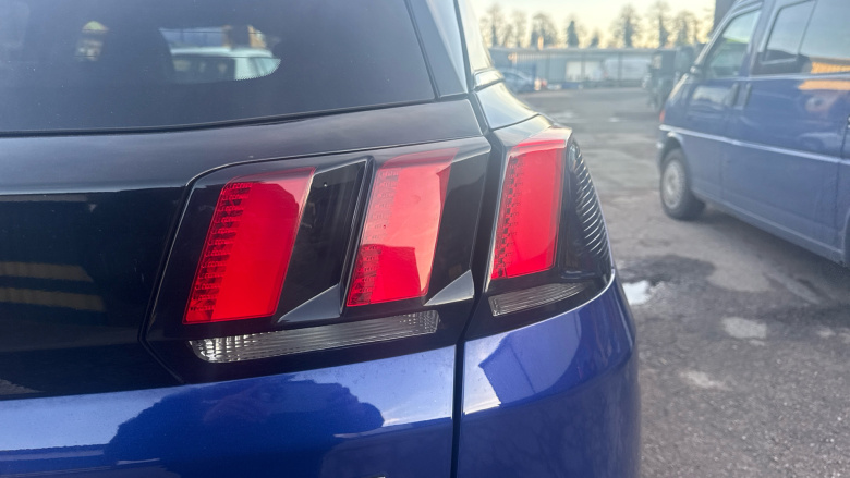 Peugeot 3008 1.5 BlueHDi GT Line Premium 5dr Diesel Estate